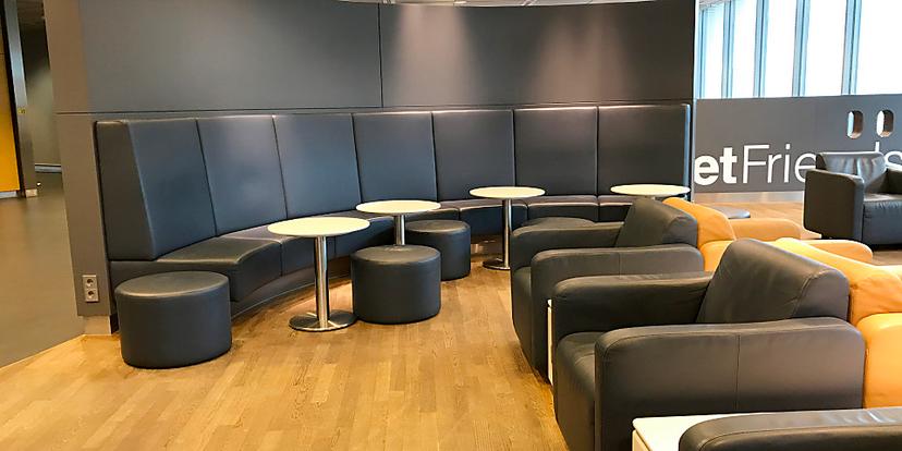 Lufthansa Business Lounge (Non-Schengen, Gates B44-B48)