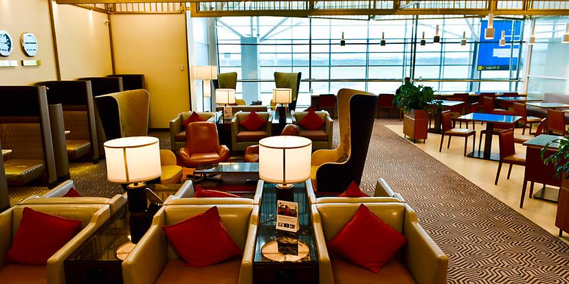 Singapore Airlines SilverKris Lounge image 2 of 3