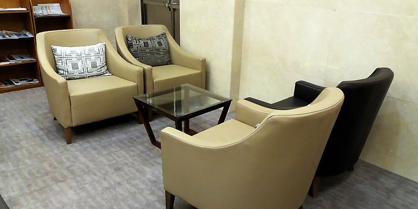Air China First & Business Class Lounge image 2 of 5