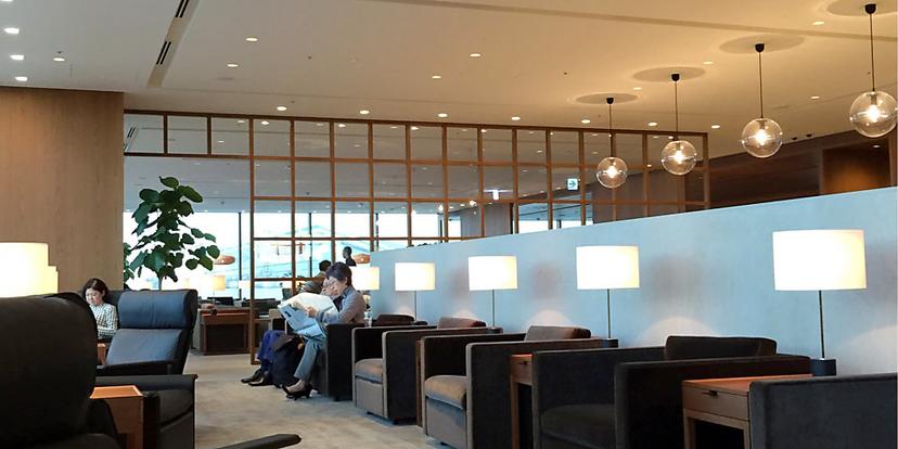 Cathay Pacific Lounge image 1 of 5